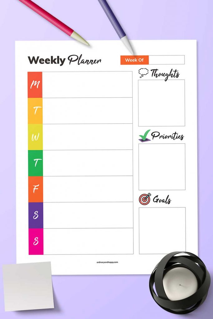 Spacious weekly planner (image).