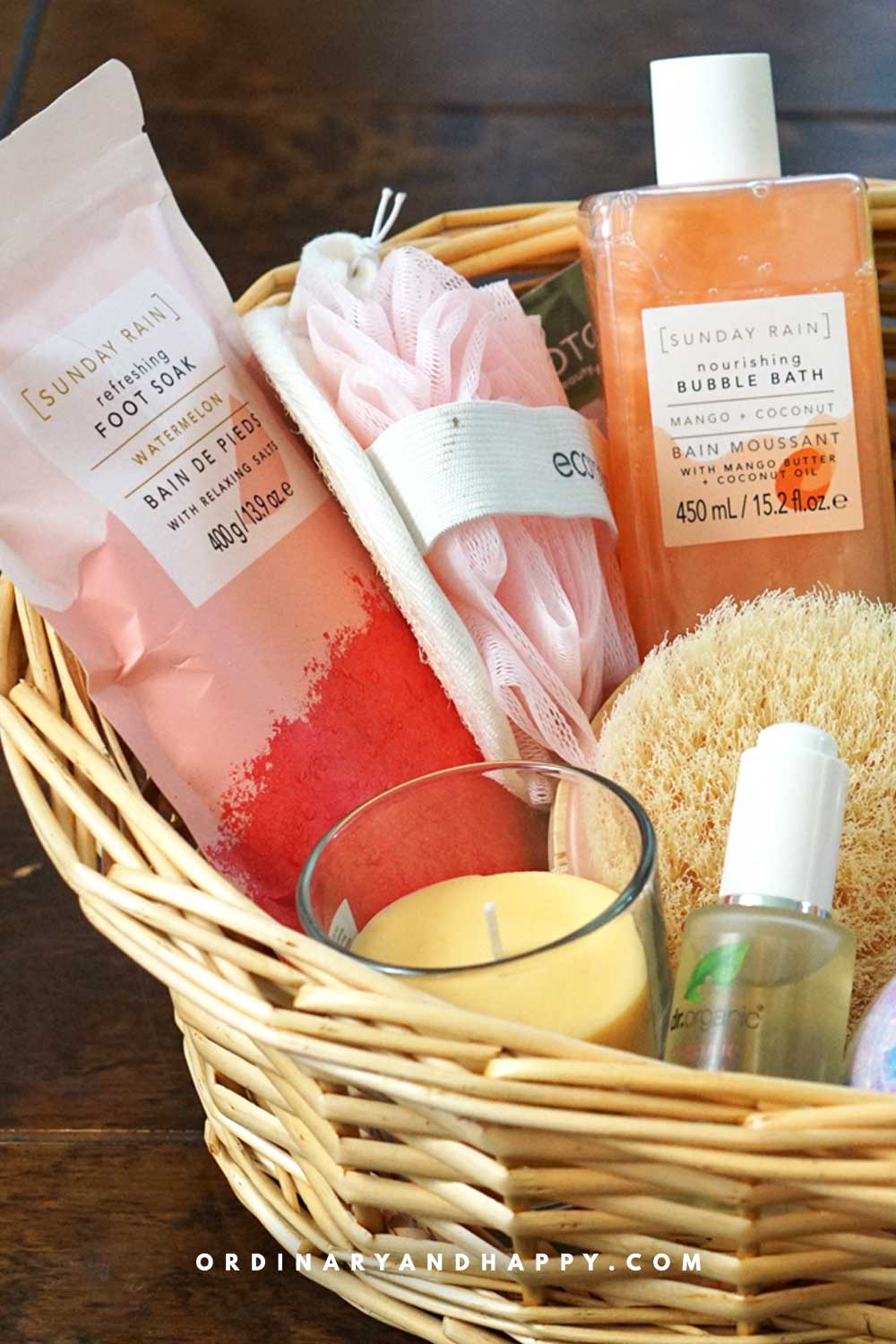 DIY Spa Gift Basket Ideas (20+ Things to Put in a Spa Basket and More